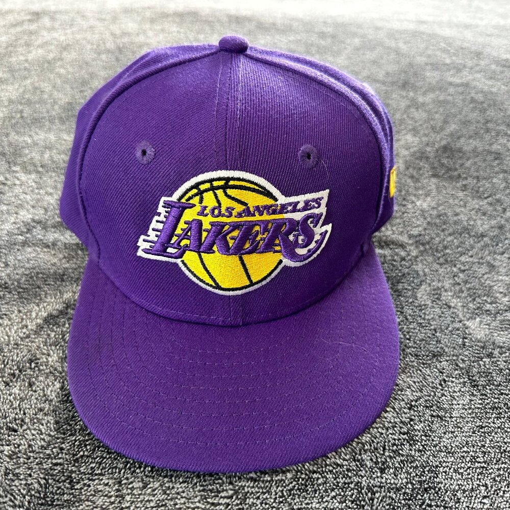 NBA Los Angeles Lakers New Era 59FIFTY Cap, Fitted, Size 6.5/52 cm